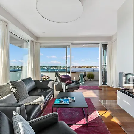 Sky - Exlusives Penthouse Mit Panoramameerblick, Dachterrasse Und Kamin Olpenitz