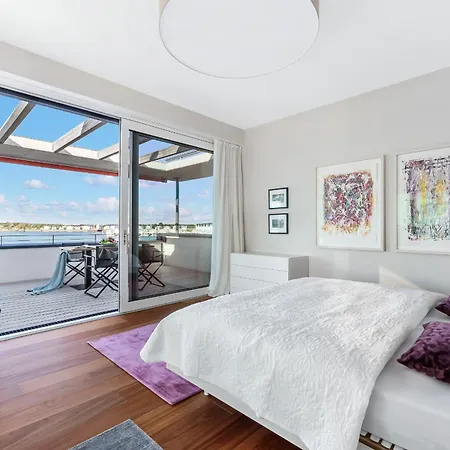 Apartment Sky - Exlusives Penthouse Mit Panoramameerblick, Dachterrasse Und Kamin Olpenitz