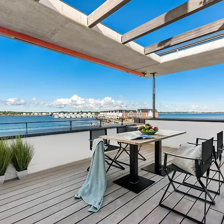 Sky - Exlusives Penthouse Mit Panoramameerblick, Dachterrasse Und Kamin Lägenhet *