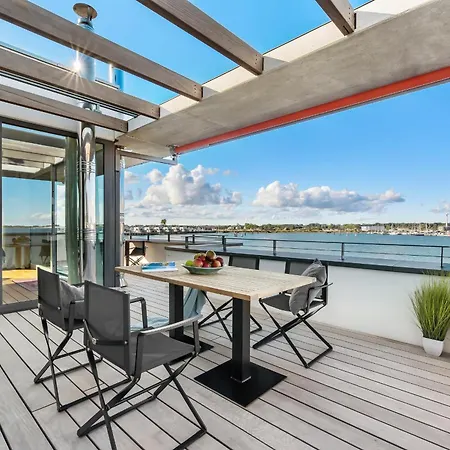 Sky - Exlusives Penthouse Mit Panoramameerblick, Dachterrasse Und Kamin *