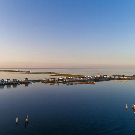 Sky - Exlusives Penthouse Mit Panoramameerblick, Dachterrasse Und Kamin